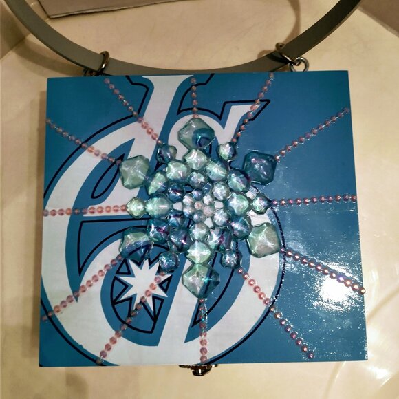 Suenos de Saundra Upcycled, RARE Blue/White Churchill Cigar Shoulder Purse - Picture 5 of 13